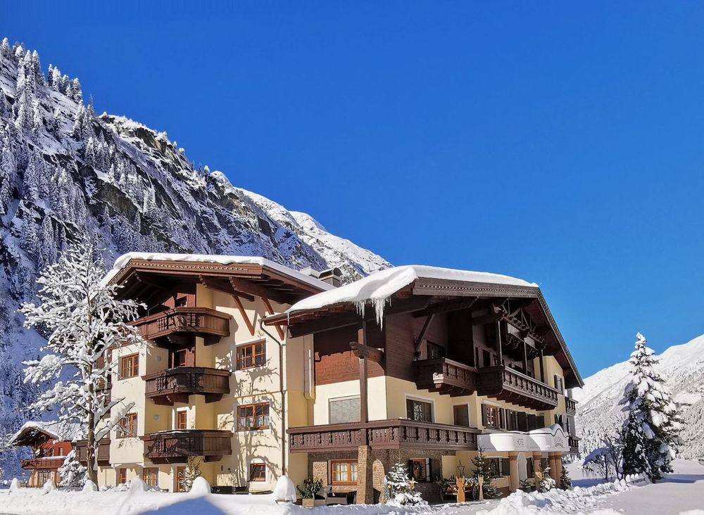 Silvester-Skireise 2026/27 ins Pitztal – Hotel Möderle in St. Leonhard