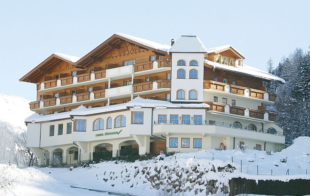 Alpenurlaub über Silvester 2026/27 im Hotel-Pension Jägerhof in Kolsass