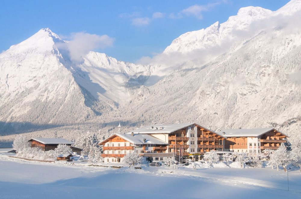 Silvesterurlaub mit Skipass 2026/27 im Hotel Pirchnerhof in Reith im Alpbachtal