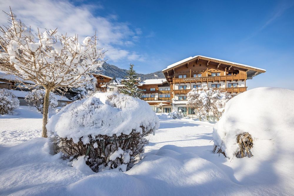 Wellnessurlaub über Silvester 2026/27 im Gartenhotel Crystal in Fügen